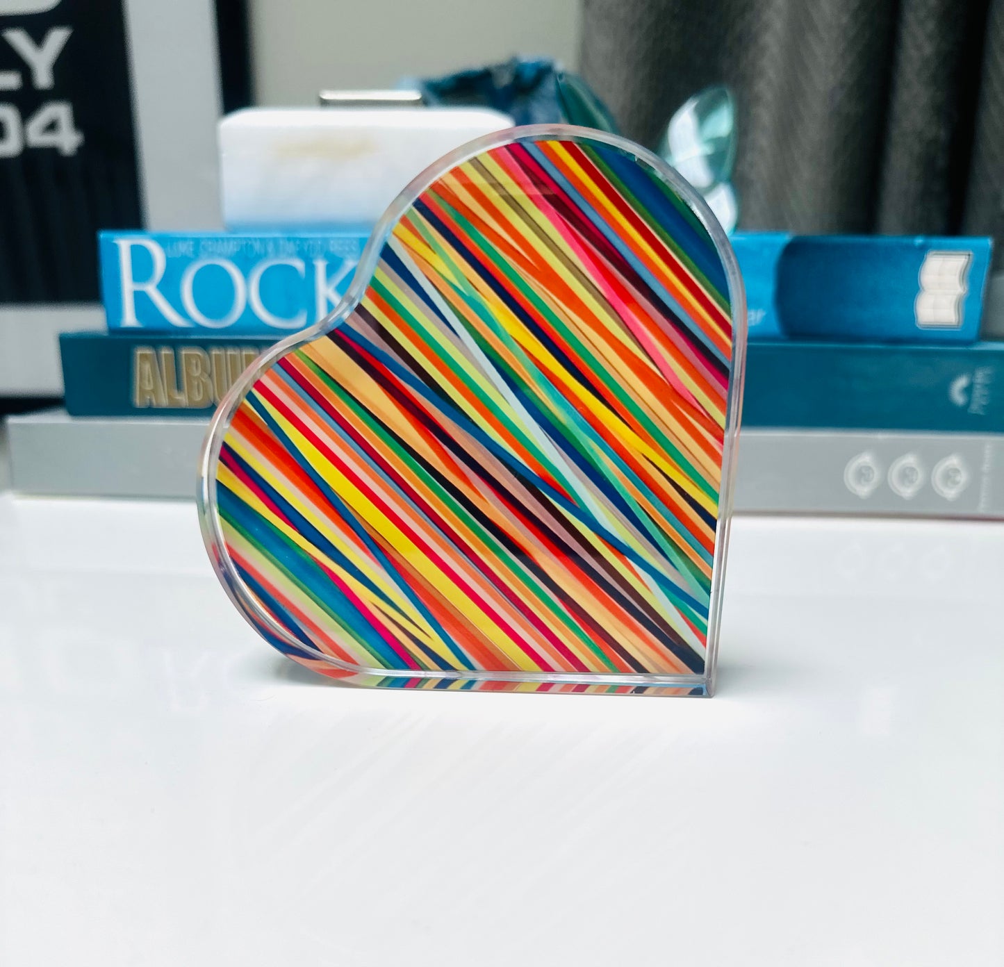 Abstract Colorful Lines Crystal Heart Paperweight Table Decor